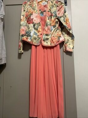 Vtg Nah Nah Collection Coral Pleated Maxi Dress with Floral Jacket